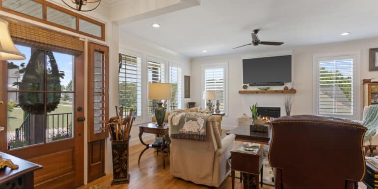 8-web-or-mls-DeerThicket008