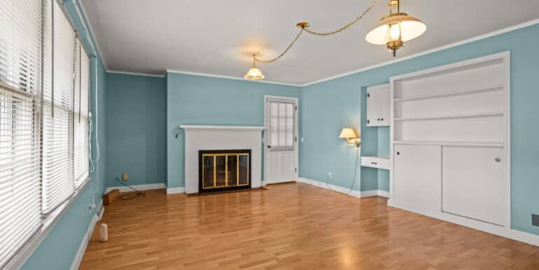 11-web-or-mls-SandySpr011