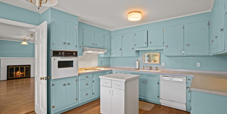 13-web-or-mls-SandySpr013