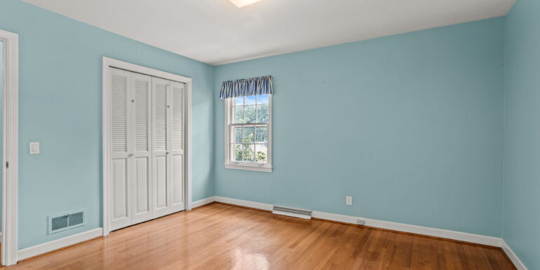 19-web-or-mls-SandySpr019